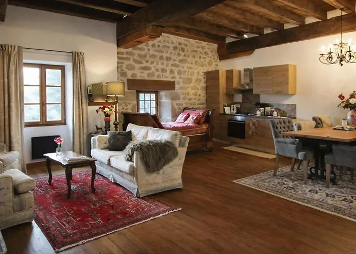 Lejlighed Stone House With Hammam In Saint-estephe *