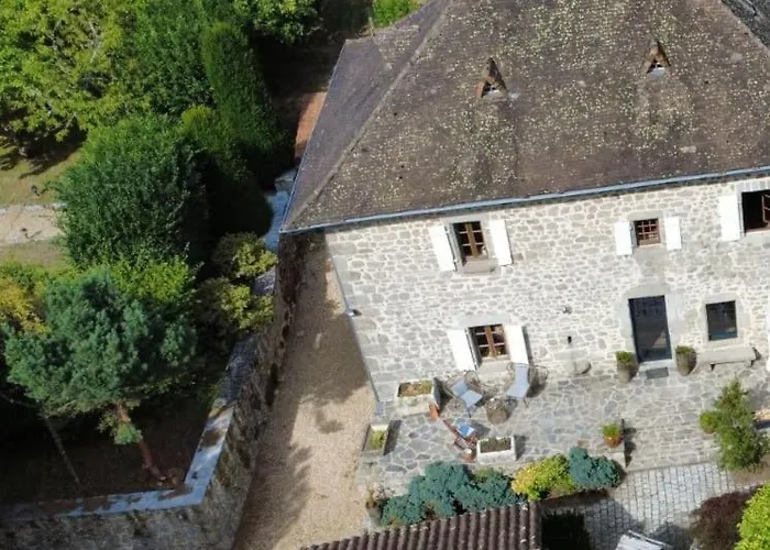 Stone House With Hammam In Saint-estephe Lejlighed